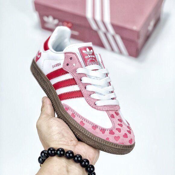 Adidas-Samba-OG-x-CDG-Heart-Valentines-5.jpg