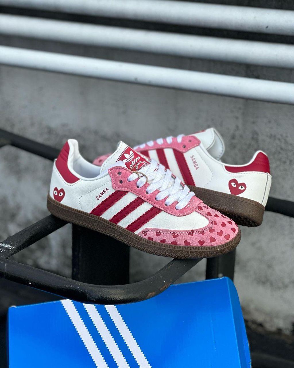 Adidas-Samba-OG-x-CDG-Heart-Valentines-6.jpg