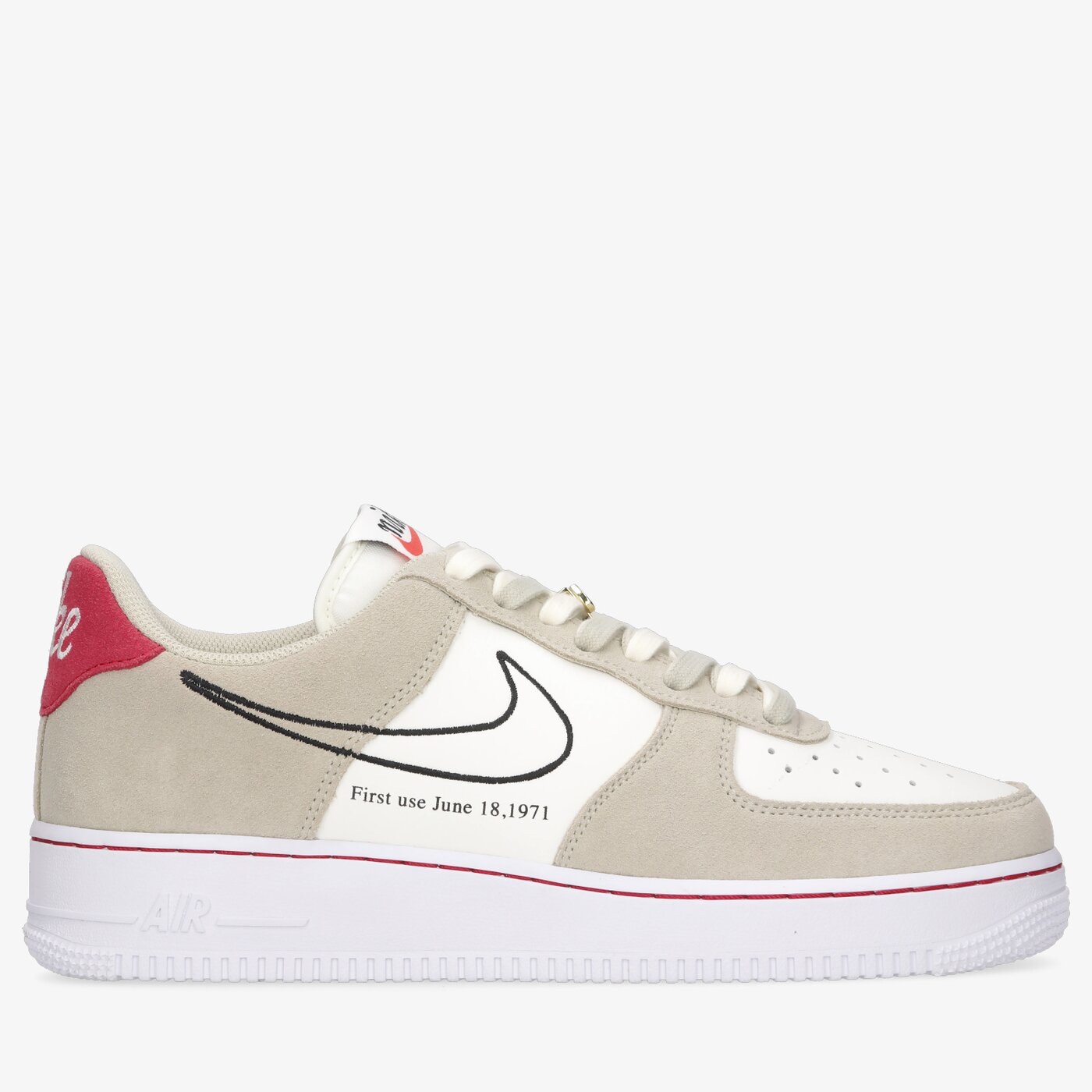 Chaussure-Nike-Air-Force-1-07-LV8-First-Use-7.jpeg