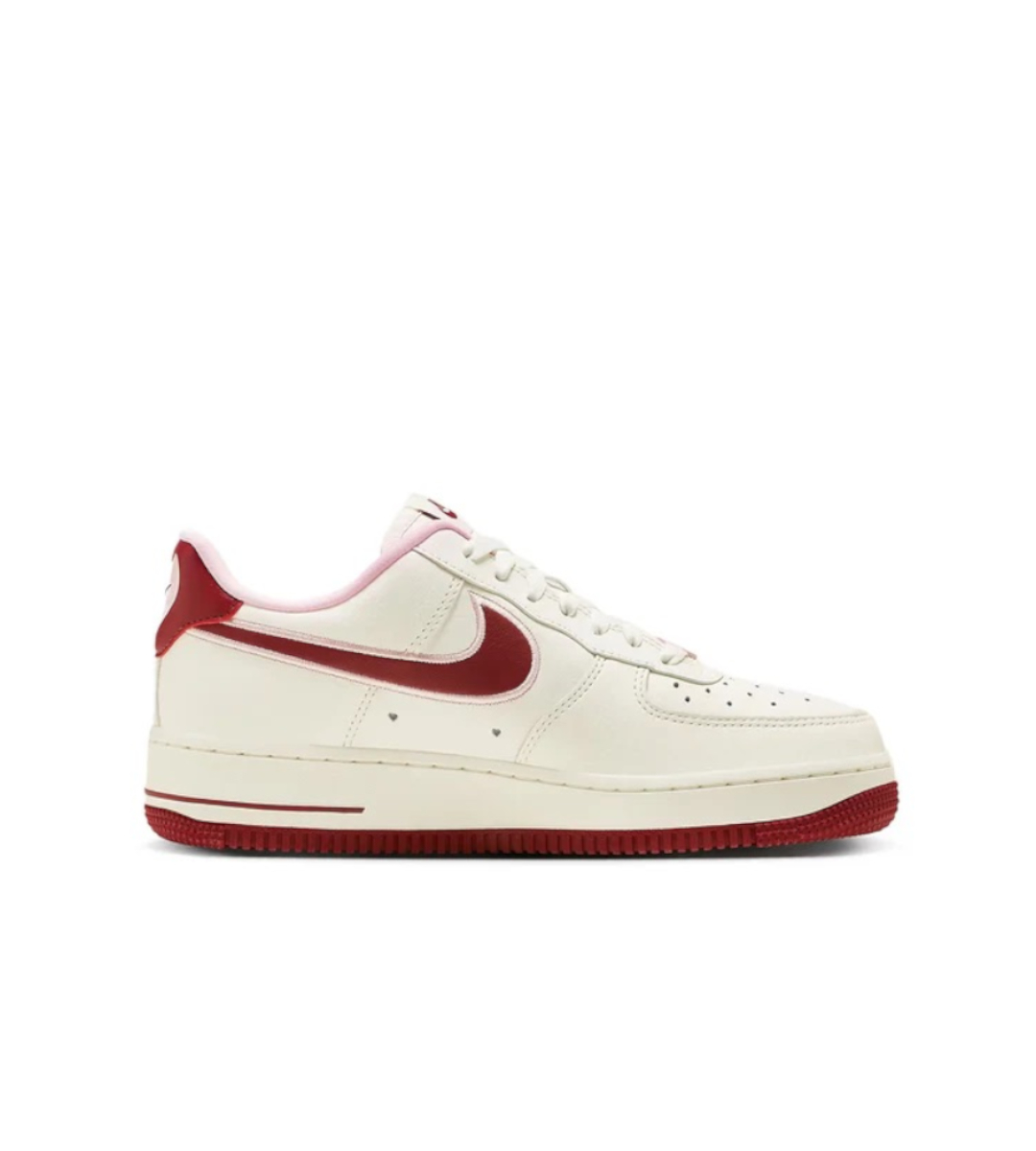 Chaussure Nike Air Force 1 Low Valentine's Day