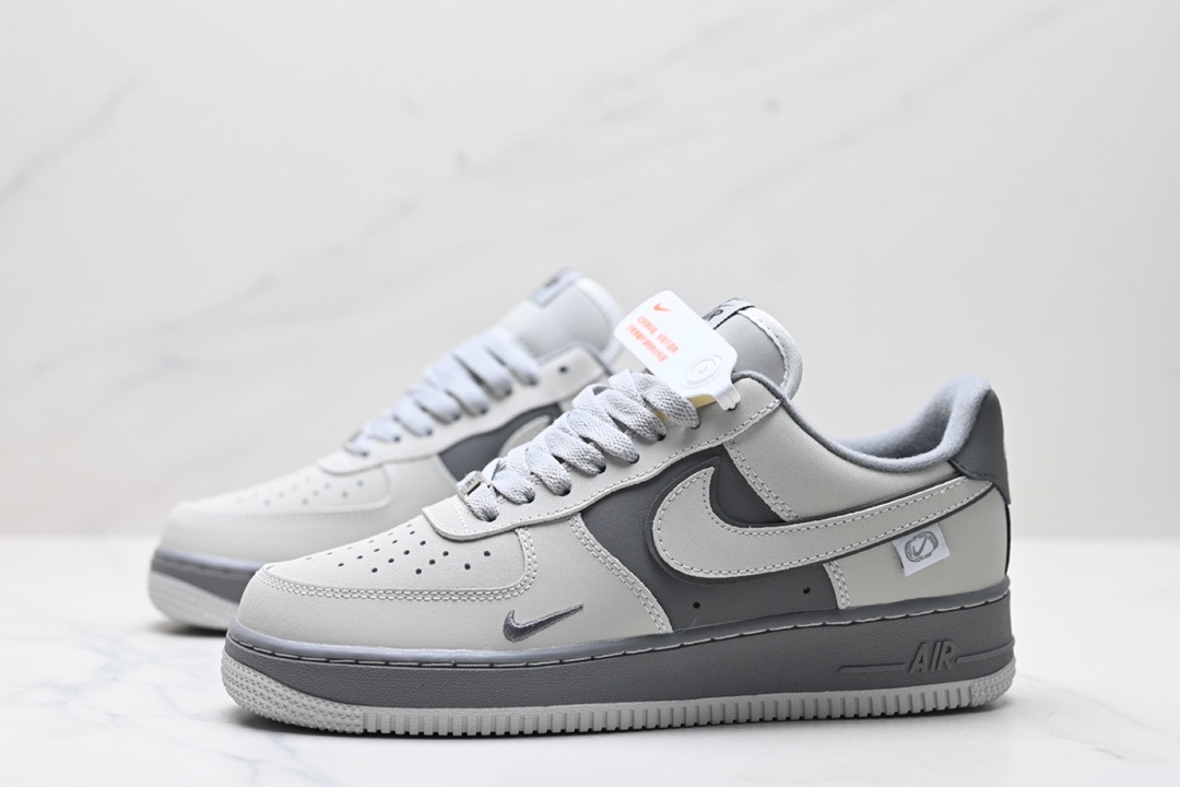 Chaussures-Nike-Air-Force-1-Low-Gris-Clair-Accents-Gris-Fonce-5.jpeg