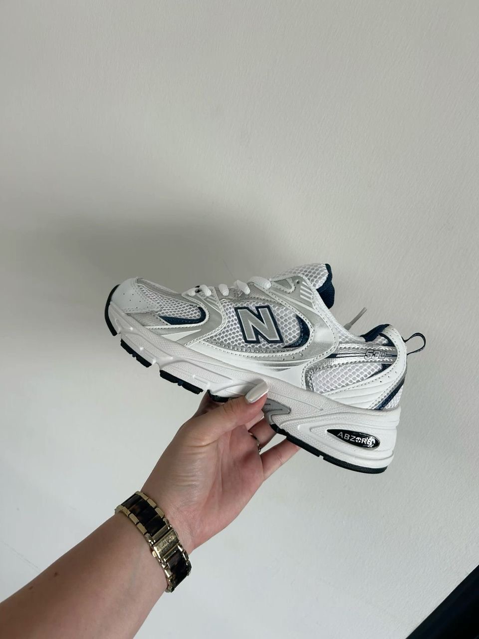 Chaussures-enfants-New-Balance-530-Blanc-Metallique-6.jpeg