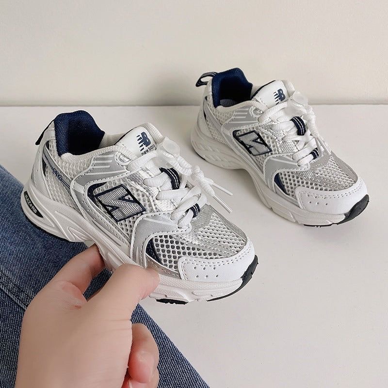Chaussures-enfants-New-Balance-530-Blanc-Metallique-7.jpeg