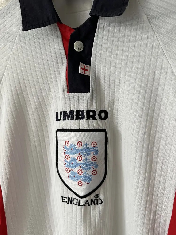 Maillot-Angleterre-Domicile-1997-98-3.jpg