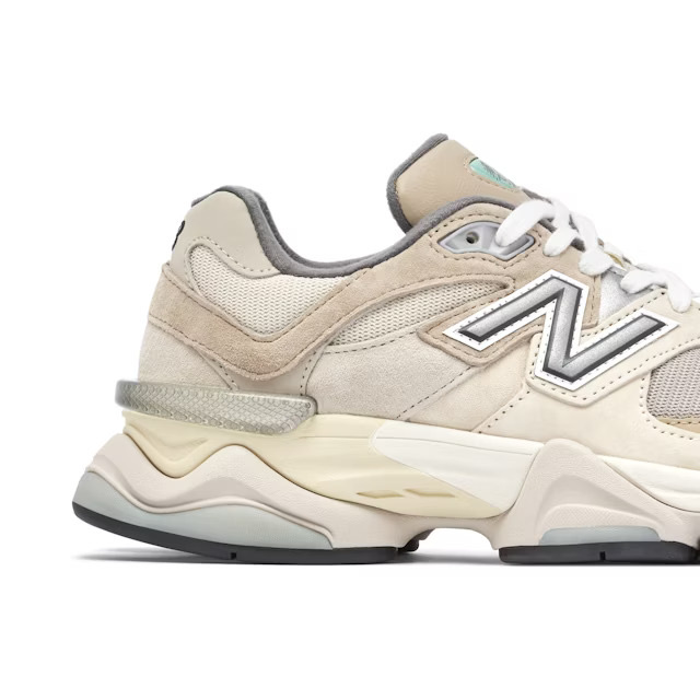 New-Balance-9060-Sel-de-Mer-Surf-3.jpeg