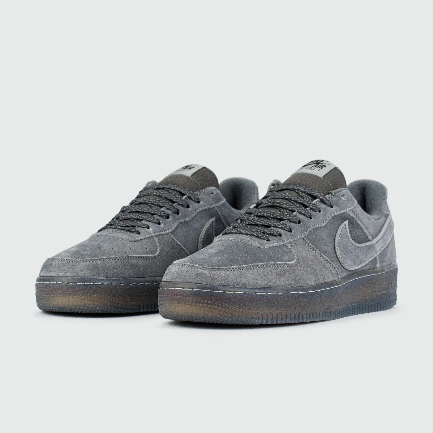 Nike-Air-Force-1-07-LV8-Daim-Gris-Fonce-Noir-Reflechissant-2.jpeg