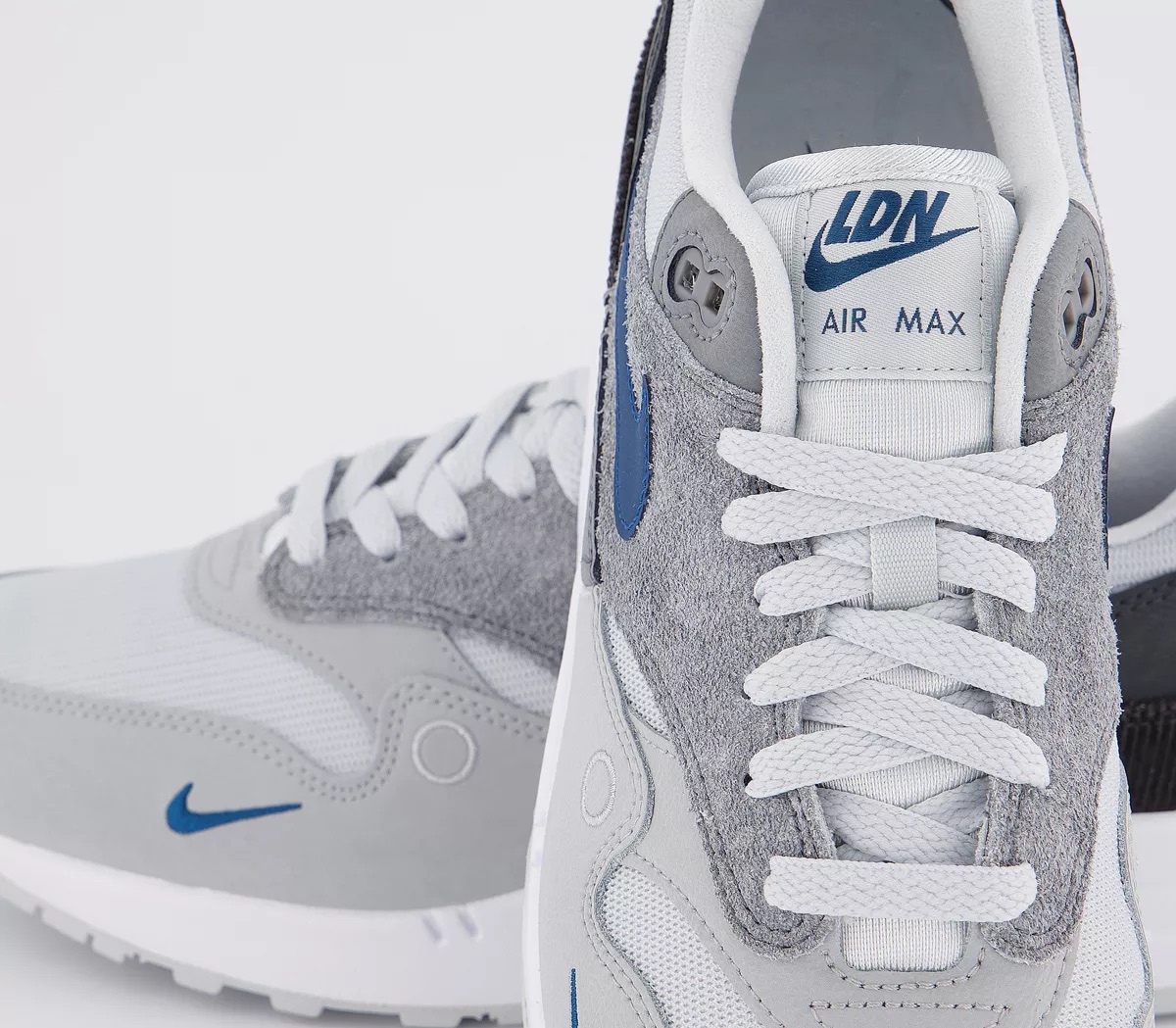 Nike-Air-Max-1-Gris-Fumé-et-Blue-6.jpg