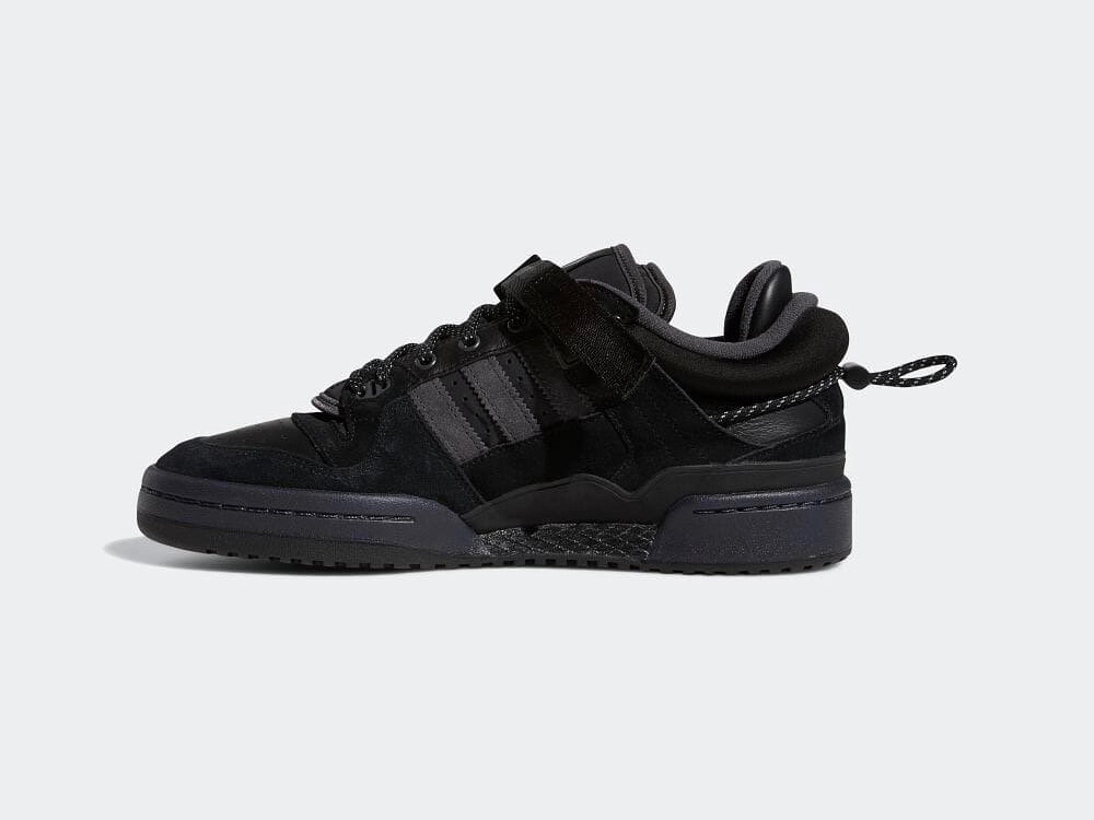 adidas-forum-low-bad-bunny-Unicolore-noir-4.png