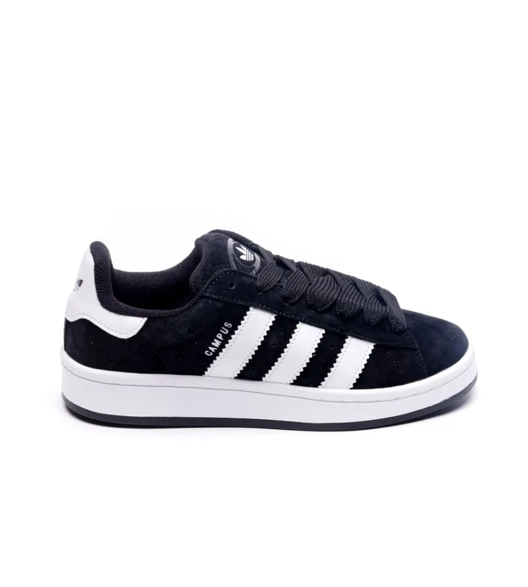 Chaussures Adidas Campus Noir Avec Semelle Et Bandes Blanches