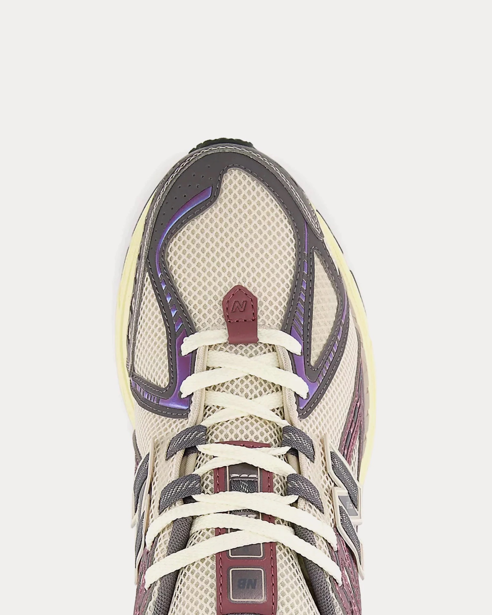 chaussures-new-balance-1960r-violet-5.jpeg
