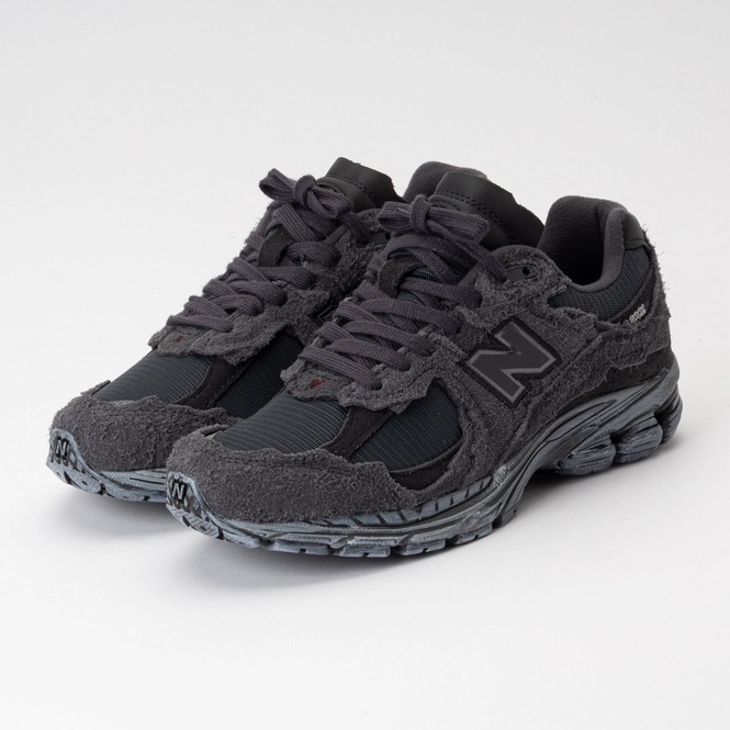 chaussures-new-balance-2002-full-black-6.jpeg