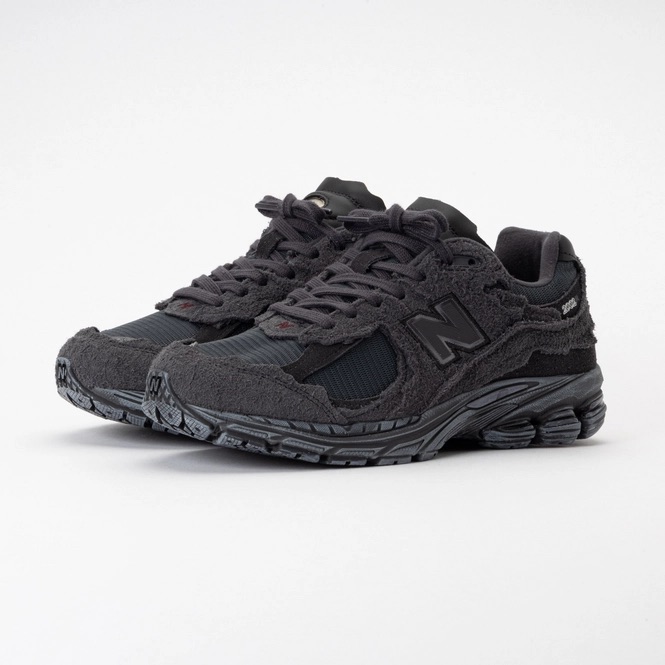 chaussures-new-balance-2002-full-black-7.jpeg