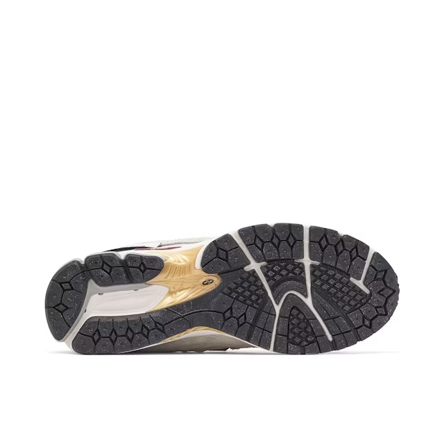 new-balance-1906d-7.jpeg