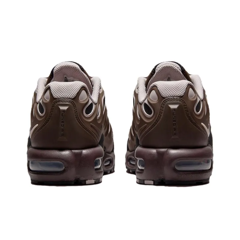 nike-air-max-plus-tn-drift--baroque-marron-2.png