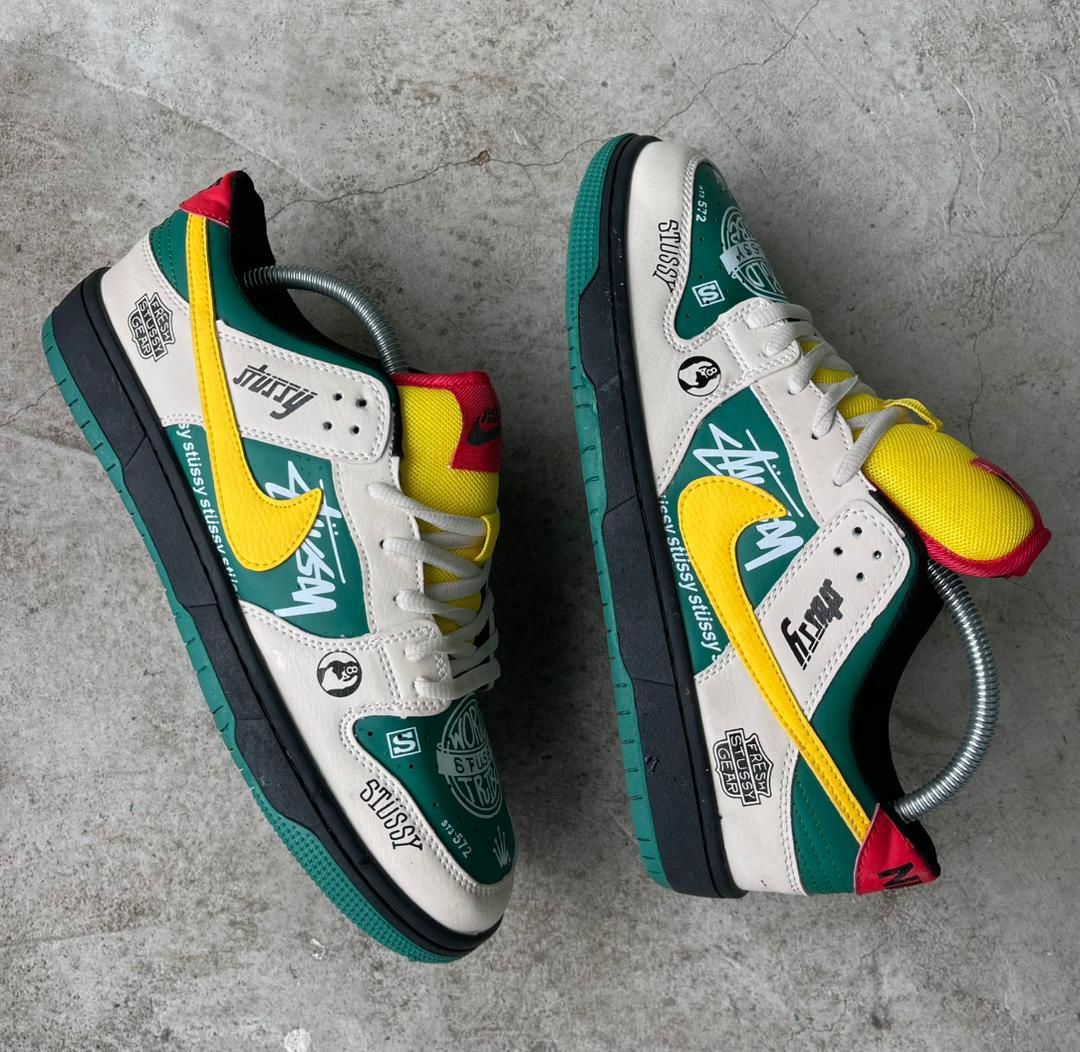 nike-sb-dunk-low-x-stussy-6.jpeg