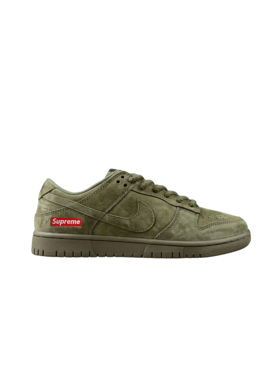 Nike SB Dunk Low x Supreme
