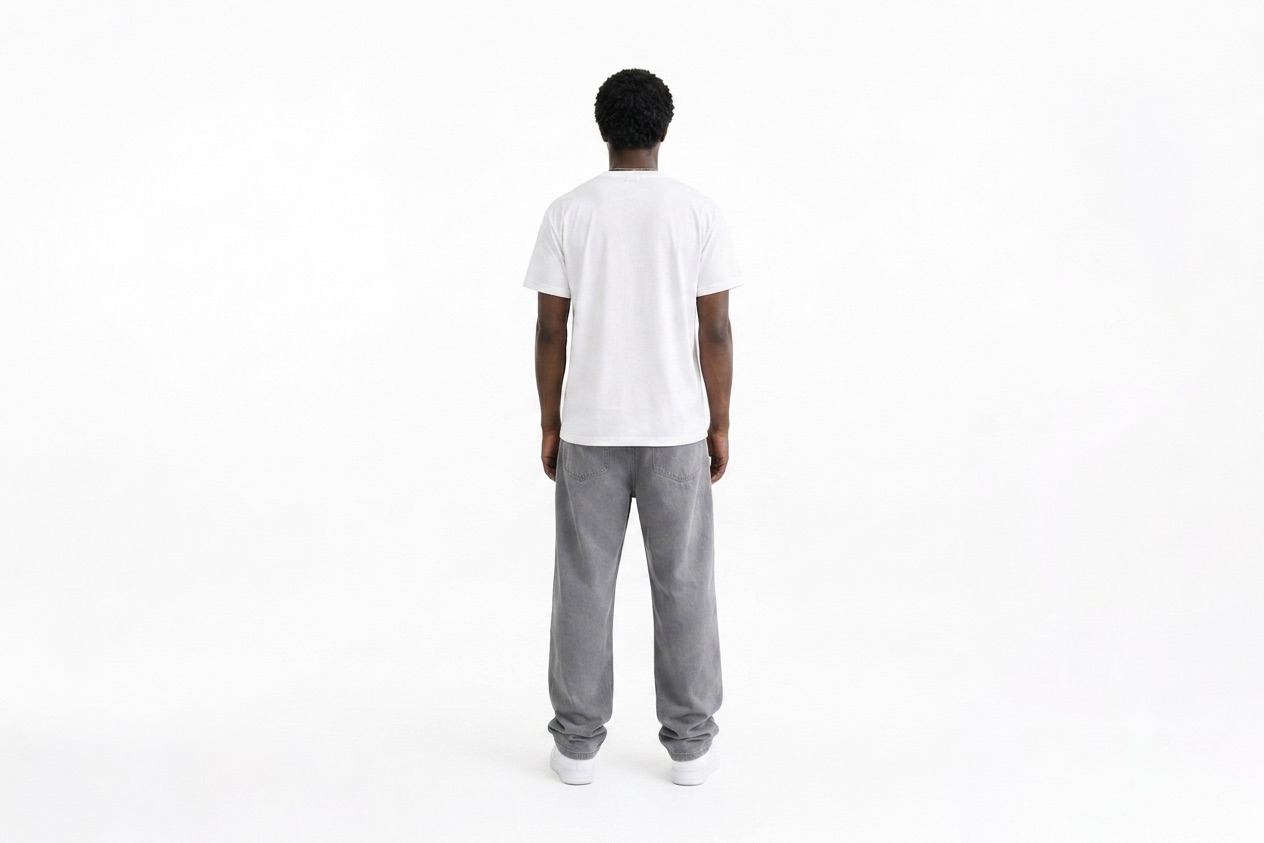 t-shirt-blanc-message-see-now-buy-now-graphique-paillete-3.jpeg