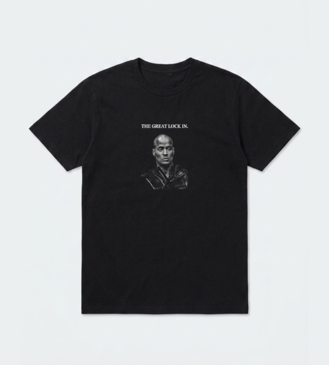 T-shirt Noir Homme  Au Regard Fix Avec Message THE GREAT LOCK IN.