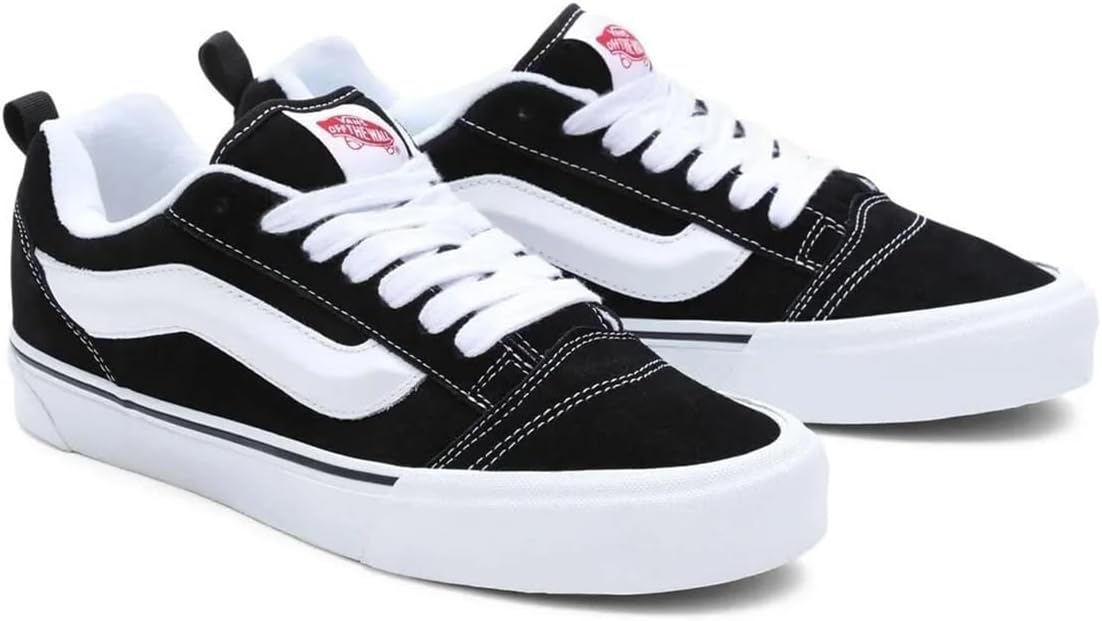 vans-knu-skool-noir-avec-des-semelles-blanches-4.jpg