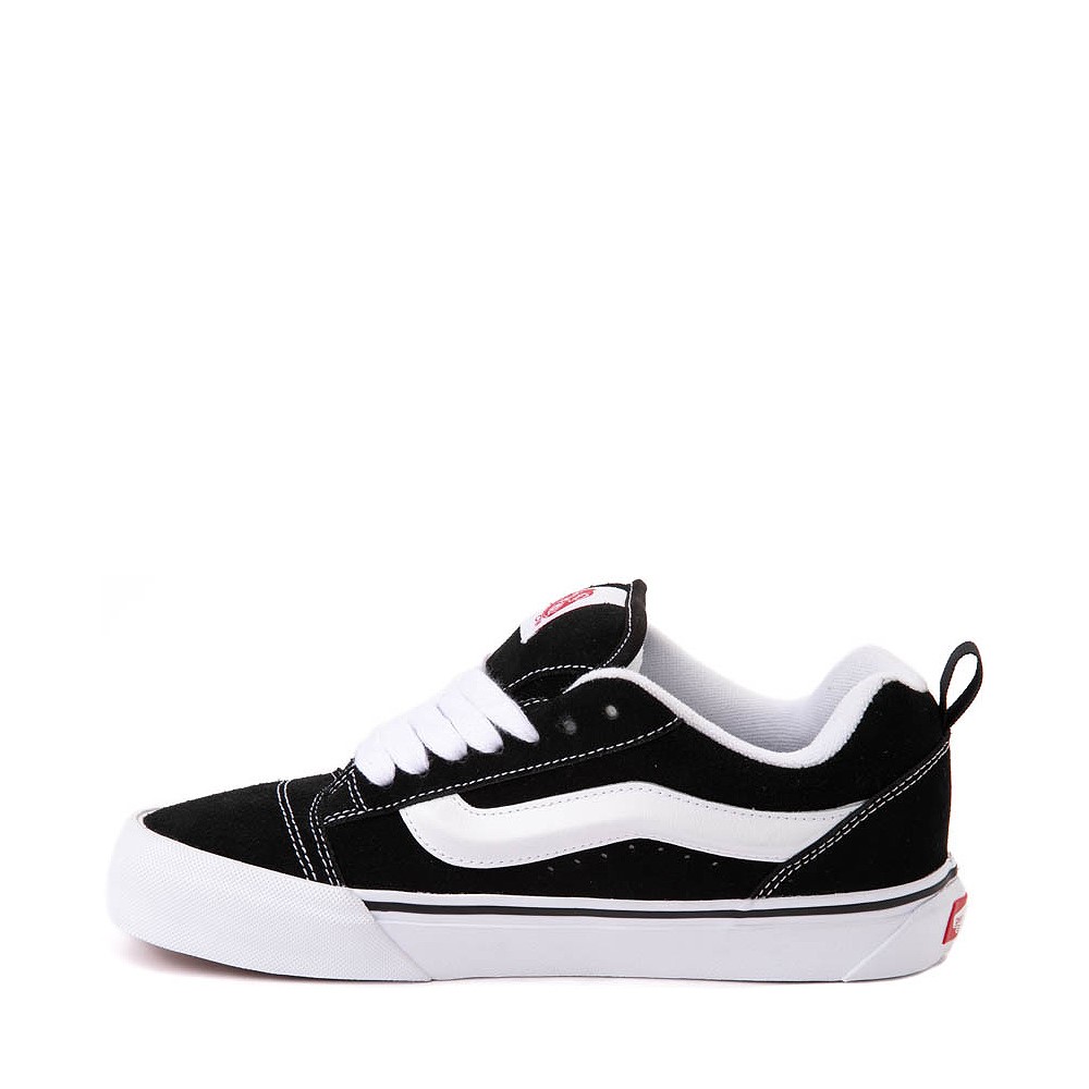 vans-knu-skool-noir-avec-des-semelles-blanches-7.jpg