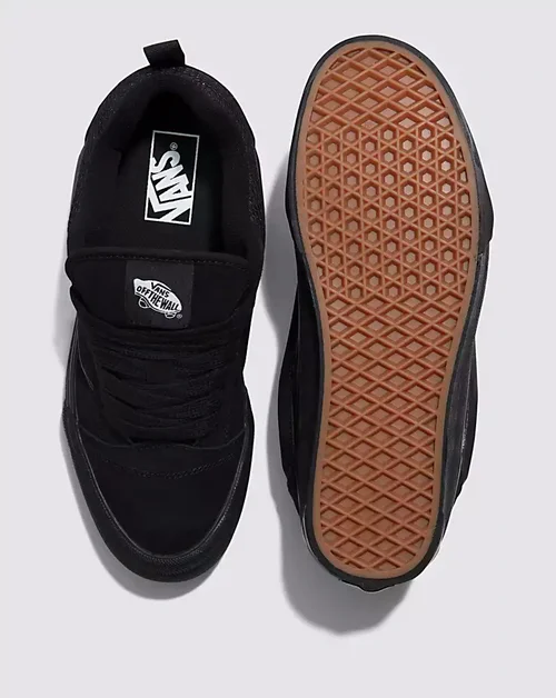 vans-knu-skool-unicolore-noir-2.png